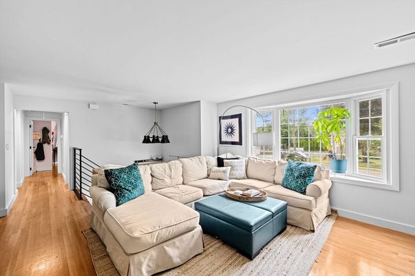 Interior, Living room, Pendant Lights, Wood Texture Flooring