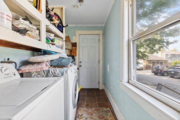 Interior, Washer