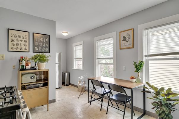 Dining room, Interior