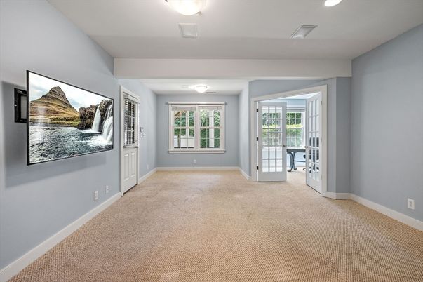 Empty room, Interior, Recessed Lighting