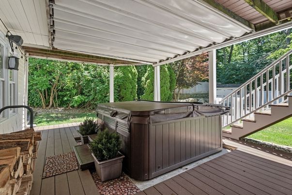 Exterior, Hot Tub
