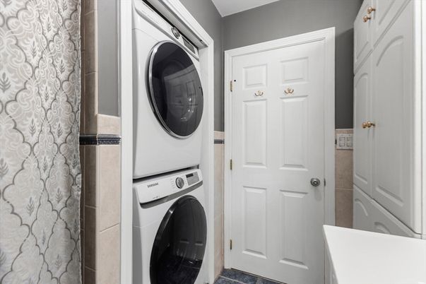 Interior, Utility Closets, Washer