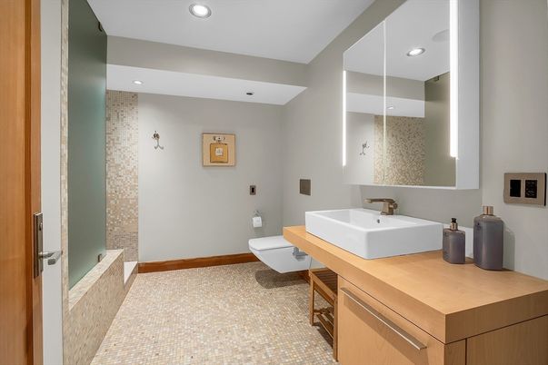 Bathroom, Interior, Recessed Lighting