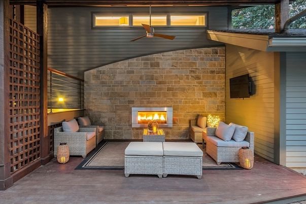 Exterior, Fireplace