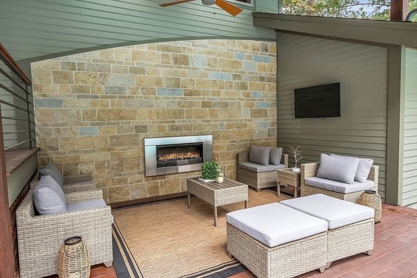 Exterior, Fireplace, Living room