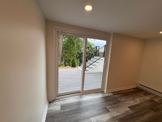 Empty room, Interior, Recessed Lighting, Wood Texture Flooring