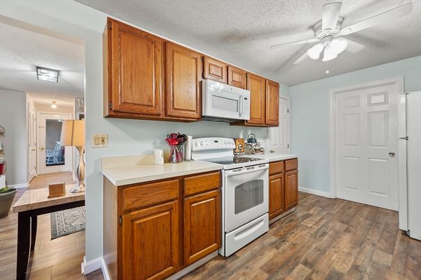 Interior, Kitchen, Wood Texture Flooring