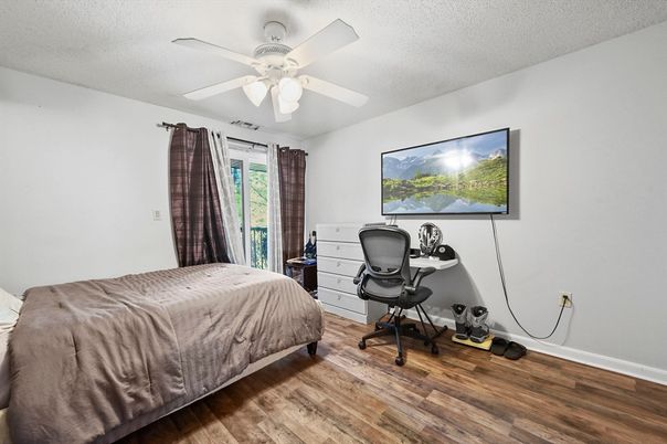 Bedroom, Home Office, Interior, Wood Texture Flooring