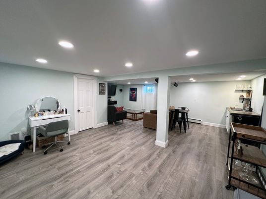 Home Office, Interior, Recessed Lighting, Wood Texture Flooring