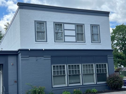 Exterior, Facade, Rowhouse