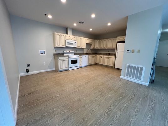 Interior, Kitchen, Recessed Lighting, Wood Texture Flooring