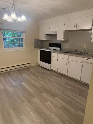 Chandelier, Interior, Kitchen, Wood Texture Flooring