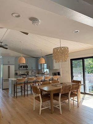 Dining room, Interior, Kitchen, Pendant Lights, Recessed Lighting, Stainless Steel Appliances, Wood Texture Flooring