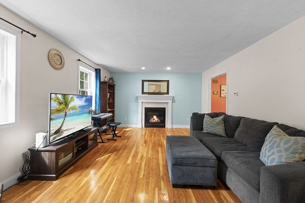 Fireplace, Interior, Living room, Recessed Lighting, Wood Texture Flooring