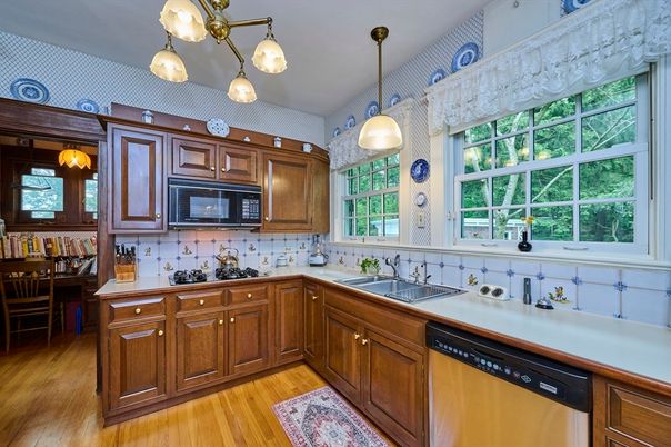 Interior, Kitchen, Pendant Lights, Wood Texture Flooring