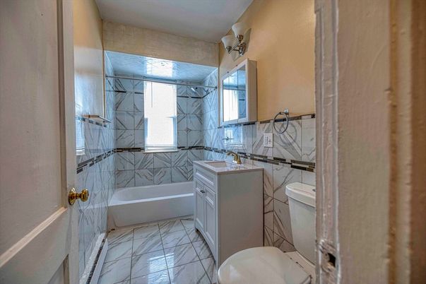 Bathroom, Interior, Marble, Marble Walls
