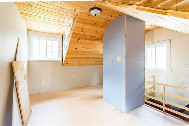 Empty room, Interior, Wooden Ceilings, Wooden Walls