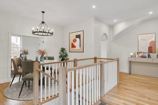 Chandelier, Dining room, Interior, Recessed Lighting, Wood Texture Flooring