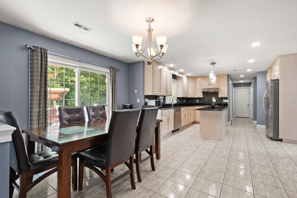Chandelier, Dining room, Interior, Kitchen, Pendant Lights, Recessed Lighting
