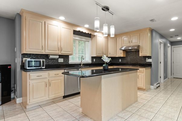 Interior, Kitchen, Pendant Lights, Recessed Lighting