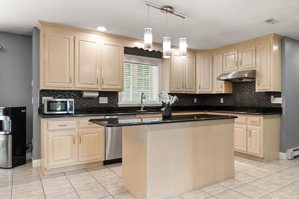 Interior, Kitchen, Pendant Lights, Recessed Lighting