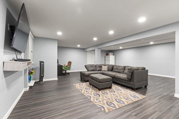 Interior, Living room, Recessed Lighting, Wood Texture Flooring