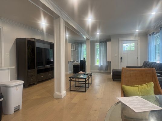 Interior, Living room, Recessed Lighting, Wood Texture Flooring