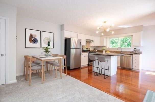 Dining room, Interior, Kitchen, Pendant Lights, Stainless Steel Appliances, Wood Texture Flooring