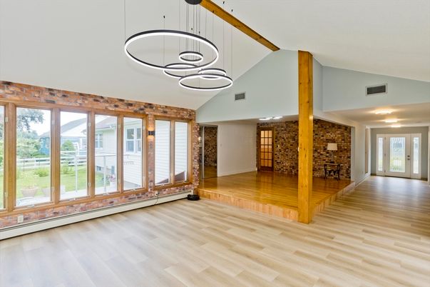 Interior, Pendant Lights, Wood Texture Flooring