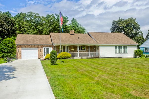 Attached, Backyard, Exterior, Facade, Brick Facade, Cape Cod