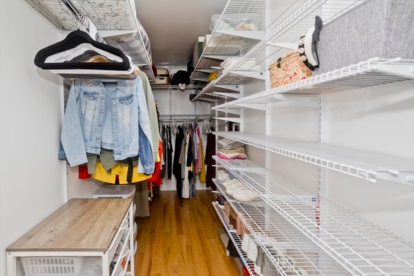 Interior, Walk-in Closets, Wood Texture Flooring