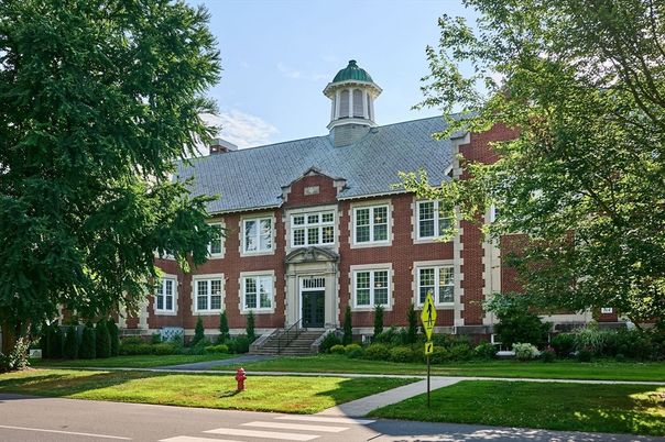 Exterior, Facade, Brick Facade, Georgian
