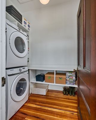 Interior, Utility Closets, Washer, Wood Texture Flooring