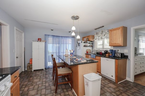 Dining room, Interior, Kitchen, Pendant Lights