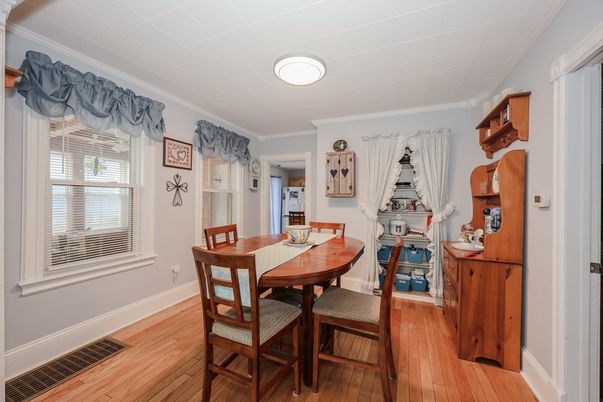 Dining room, Interior, Wood Texture Flooring