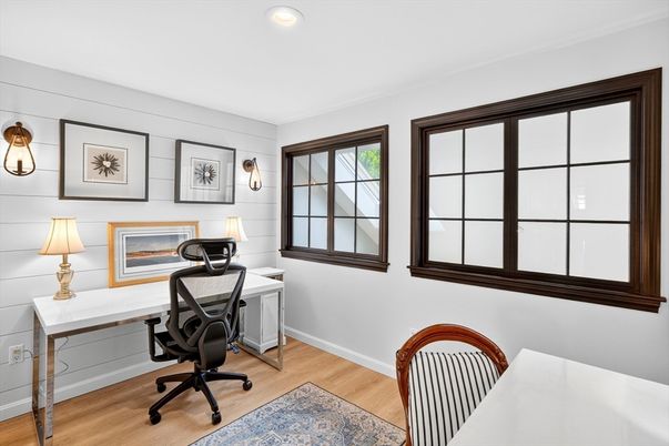 Home Office, Interior, Recessed Lighting, Wood Texture Flooring