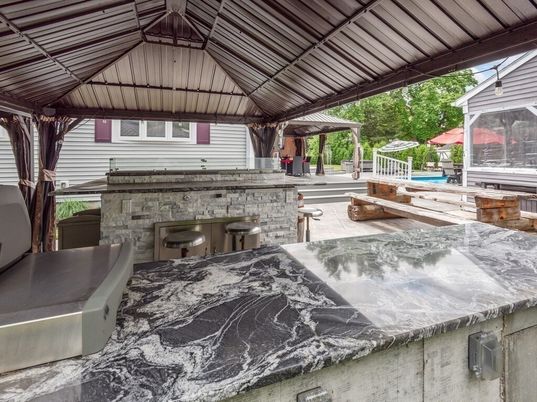 Exterior, Hot Tub