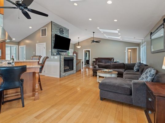 Fireplace, Interior, Living room, Pendant Lights, Recessed Lighting, Wood Texture Flooring