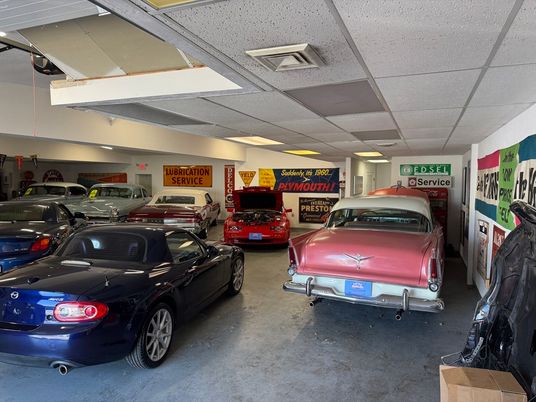 Garage, Interior
