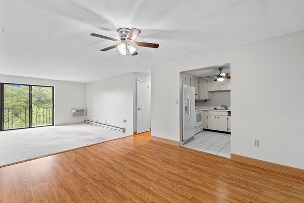 Empty room, Interior, Kitchen, Wood Texture Flooring