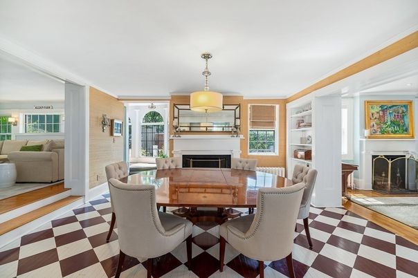 Dining room, Fireplace, Interior