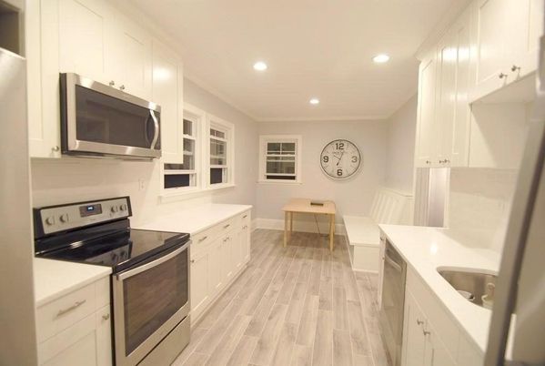 Dining room, Interior, Kitchen, Recessed Lighting, Wood Texture Flooring