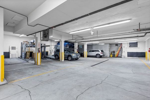 Garage, Interior