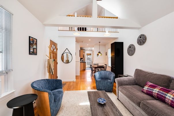 Dining room, Interior, Living room, Pendant Lights, Recessed Lighting, Wood Texture Flooring