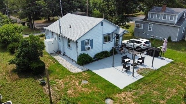 Exterior, Drone