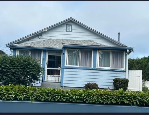 Exterior, Facade, American Craftsman