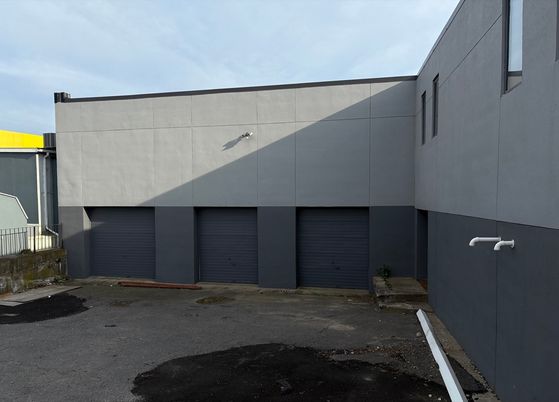 Exterior, Facade, None