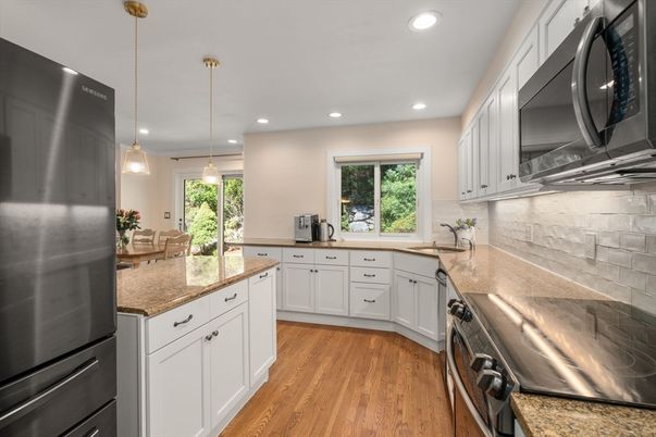 Interior, Kitchen, Pendant Lights, Recessed Lighting, Wood Texture Flooring