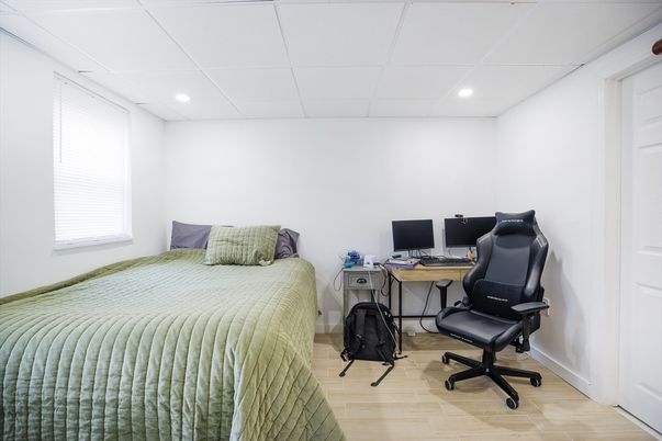 Bedroom, Home Office, Interior, Recessed Lighting, Wood Texture Flooring
