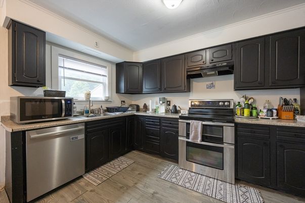 Interior, Kitchen, Stainless Steel Appliances, Wood Texture Flooring